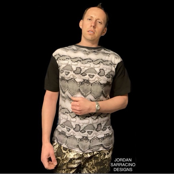 Over 2,500 Sales - Picture 11 of 12